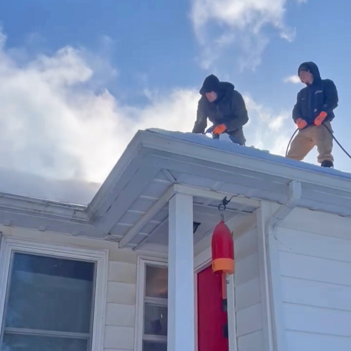 Roof Ice Dam Removal in Maine
